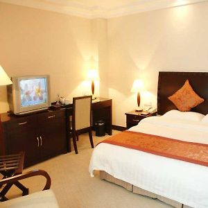 Shanghai Yafan Longmen Hotel